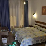 Отель Oasis Atalaya Кониль-де-ла-Фронтера