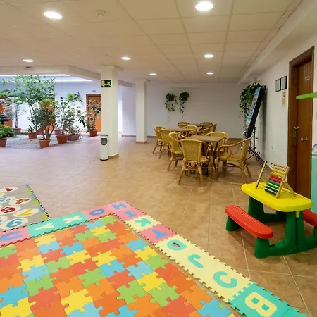 فندق Oasis Atalaya