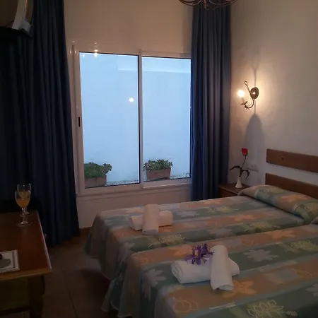فندق Oasis Atalaya