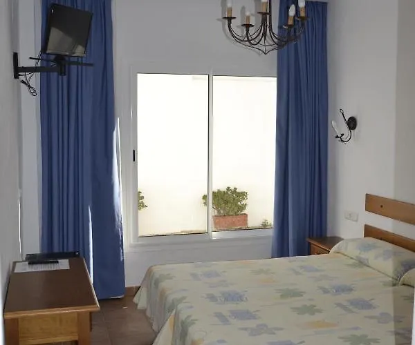 Oasis Atalaya فندق كونيل ذي لا فرونتيرا