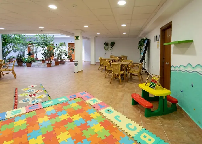 فندق Oasis Atalaya