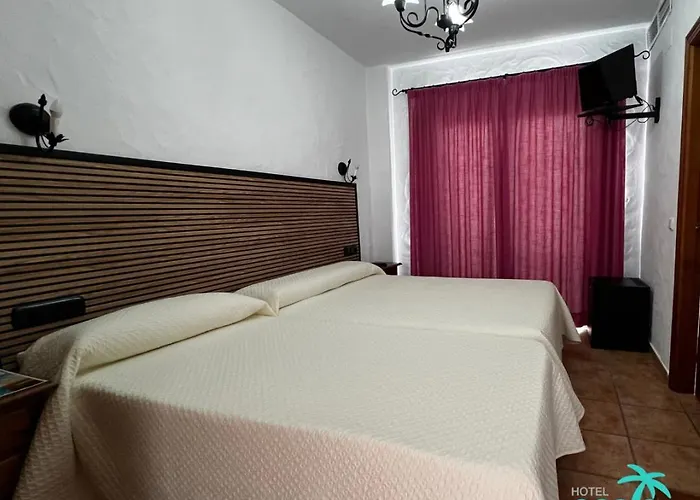 Oasis Atalaya فندق كونيل ذي لا فرونتيرا