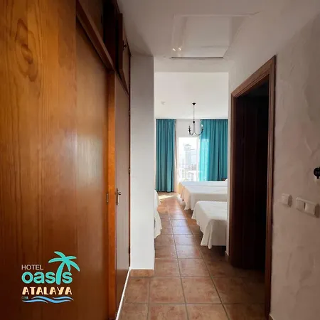 ホテル Oasis Atalaya