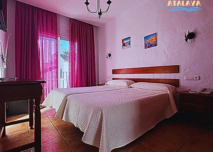 Hotel Oasis Atalaya *