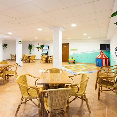 Oasis Atalaya * קוניל דה לה פרונטרה