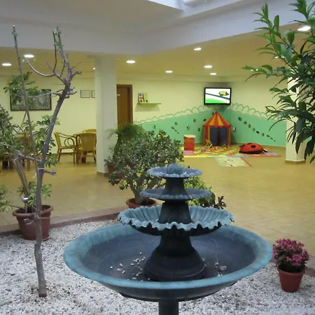 Oasis Atalaya קוניל דה לה פרונטרה