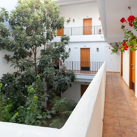 מלון Oasis Atalaya *